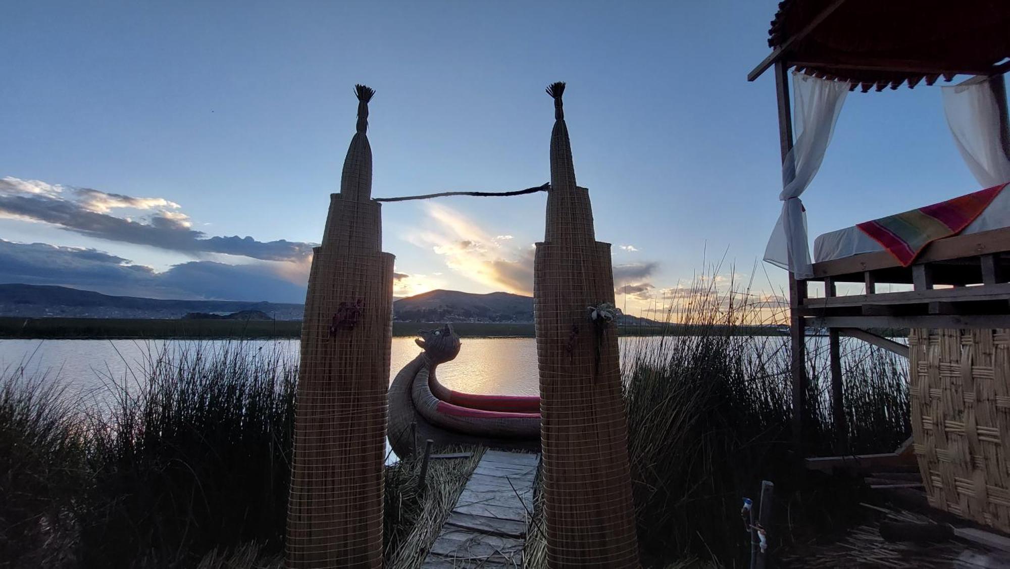 Uros Lodge Peru Puno Exterior foto